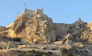 Castillo de Santa Bárbara- Castell de Santa Bàrbara