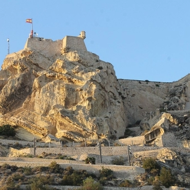 Castillo de Santa Bárbara- Castell de Santa Bàrbara